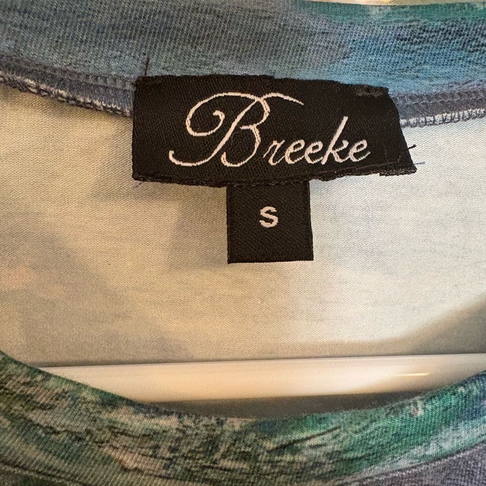 Breeke Blue and Green Artistic Top - Picture 2 of 2